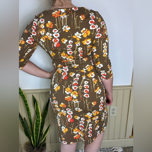 J. McLaughlin Dress Brown Red Orange Floral Slimming Ruched Catalina Womens Sz M - Picture 5 of 12